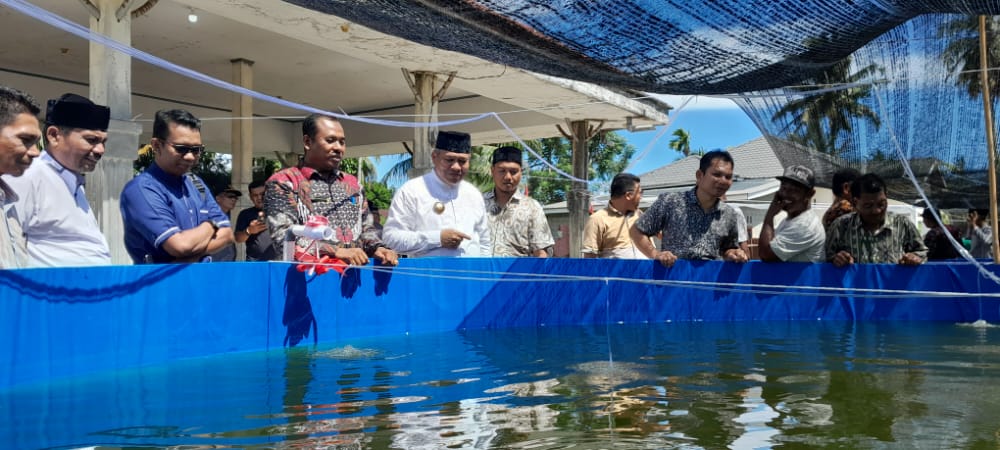 Peresmian kolam Bioflog Ternak Ikan Lele Oleh bpk. H. Darmamsyah S.Pd.,M.M